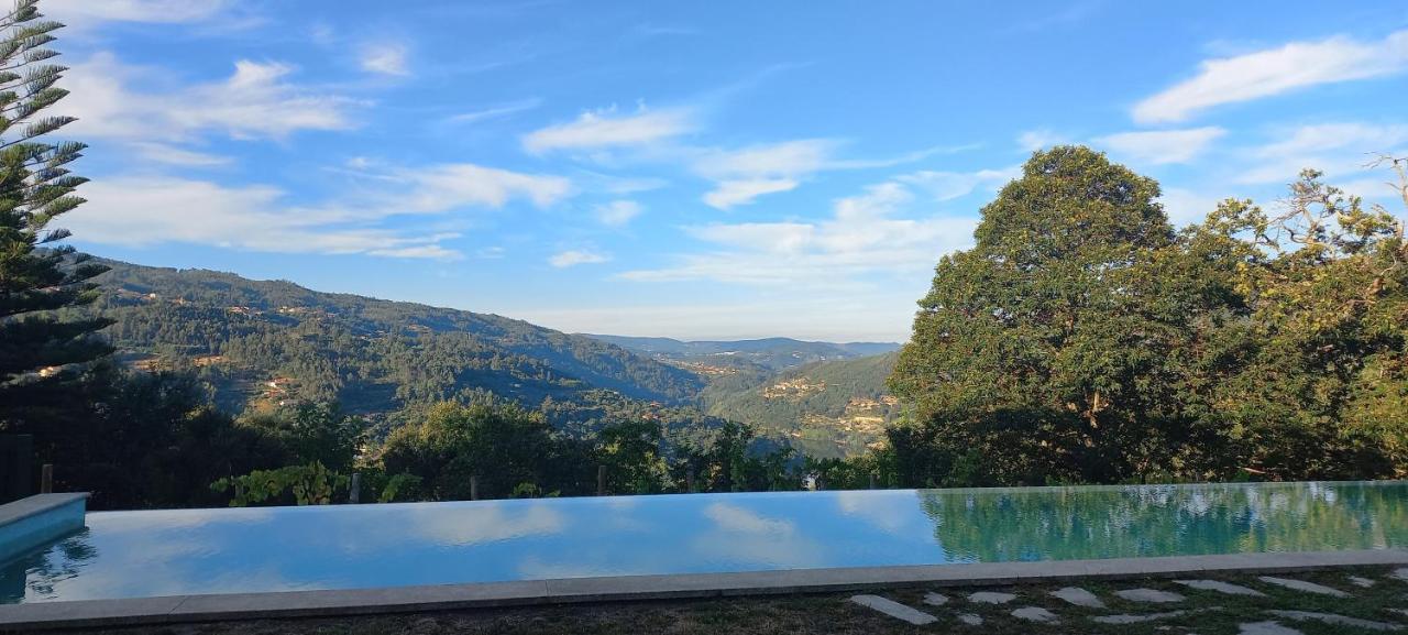 Quinta De Aguia - Non-Smoking Property Hotell São Lourenço do Douro Exteriör bild
