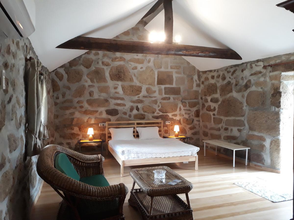 Quinta De Aguia - Non-Smoking Property Hotell São Lourenço do Douro Exteriör bild
